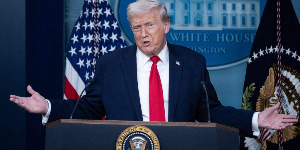 90 % der Zölle von Trump werden von amerikanischen Verbrauchern und Unternehmen bezahlt, sagt die New Yorker Fed