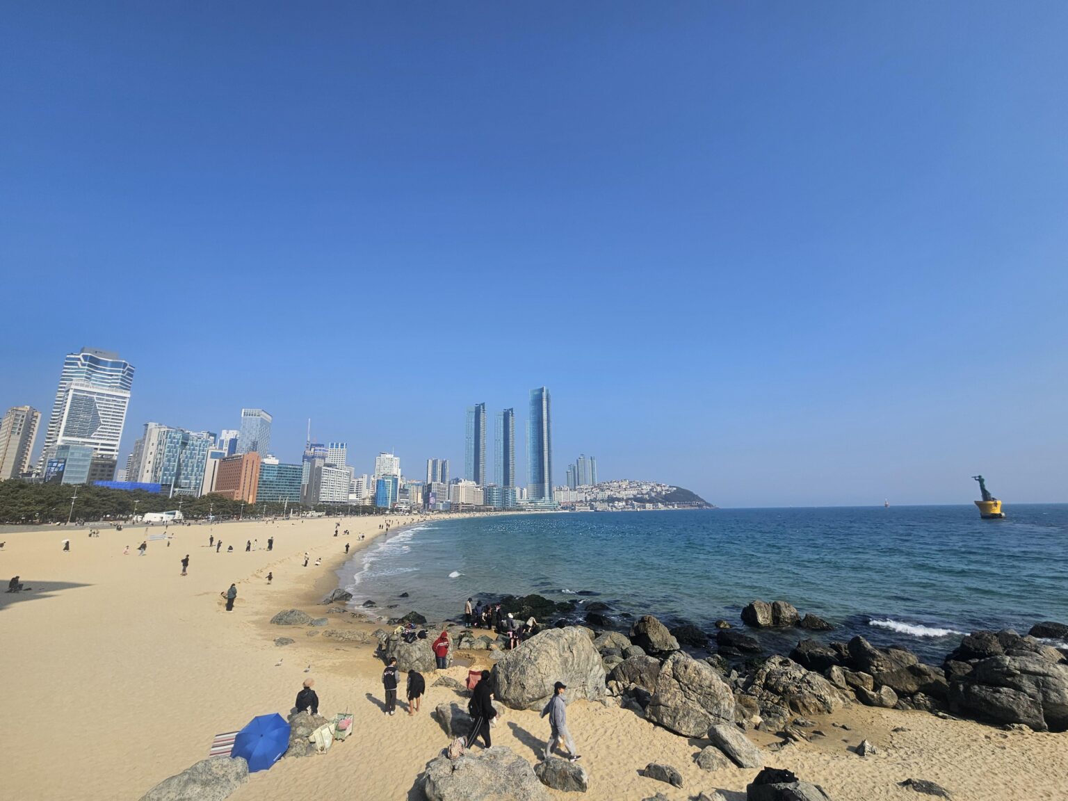 Ich hoffe, dass es auch in Haeundae eine Drohnenshow gibt.