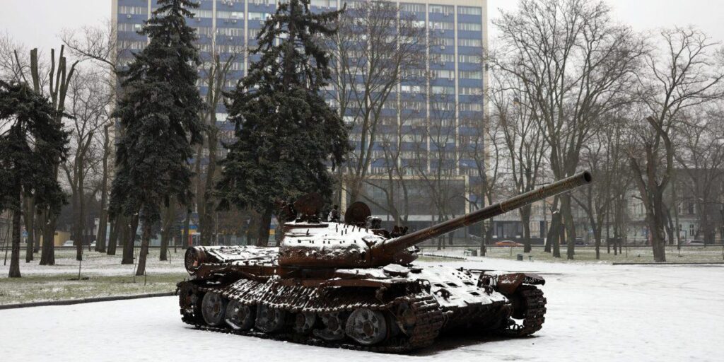 Die russische Wirtschaft frisst ihre eigenen Muskeln auf, um zu überleben, während Putins Krieg gegen die Ukraine zukünftige Kapazitäten zerstört Die russische Wirtschaft frisst ihre eigenen Muskeln auf, um zu überleben, während Putins Krieg gegen die Ukraine zukünftige Kapazitäten zerstört