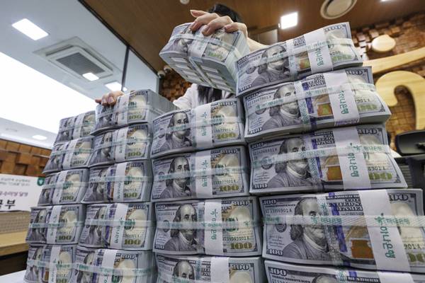 Der Wechselkurs durchbricht am frühen Mittwoch aufgrund der Spannungen im Nahen Osten kurzzeitig die Marke von 1.500 Won pro Dollar