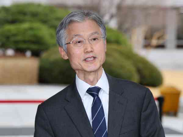 Oberster Richter fordert die Öffentlichkeit auf, mögliche Änderungen im Justizwesen „sorgfältig zu prüfen“.