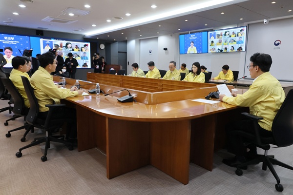 Südkorea ist in Bereitschaft, um rund 20.000 Koreanern im Nahen Osten zu helfen