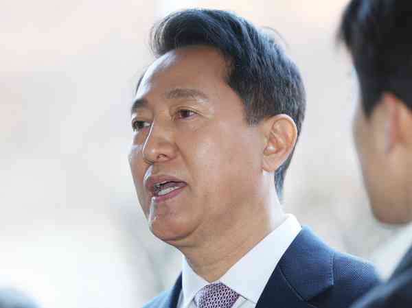 Seouls Bürgermeister erscheint vor Gericht und bestreitet Vorwürfe im Fall der Stimmrechtsvertretung