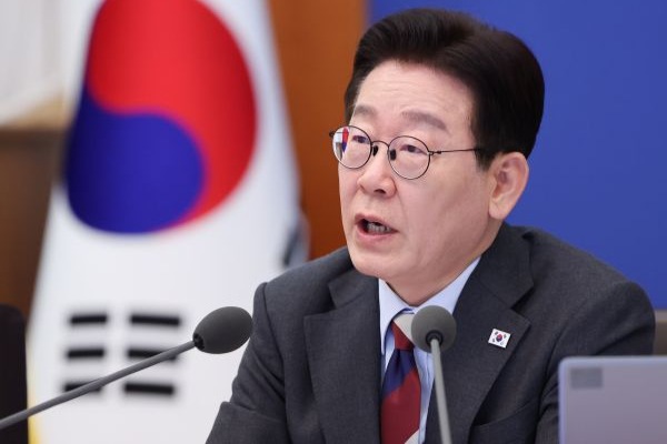 Lee ordnet eine sofortige Reaktion auf die Krise im Nahen Osten und ein Marktstabilisierungsprogramm in Höhe von 100 Billionen Won an