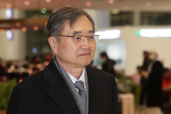 FM Cho bittet die VAE um Unterstützung für eine sichere Rückkehr von Südkoreanern inmitten der Nahostkrise