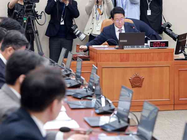 Parlamentsausschuss billigt Sondergesetz zu Investitionen in den USA