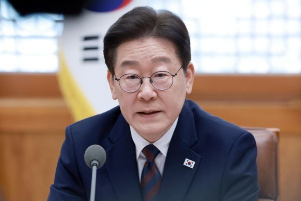 Lee fordert Zurückhaltung bei der Durchsetzung von Reformmaßnahmen, um wahllose Kritik zu vermeiden