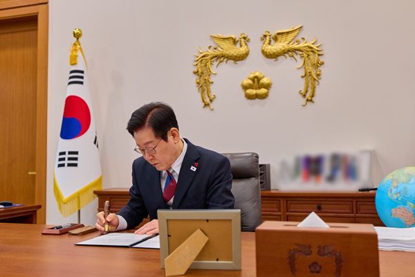 Lee sendet Dankesbriefe an Japan, Katar und Saudi-Arabien für die Unterstützung der Südkoreaner bei der Rückkehr nach Hause