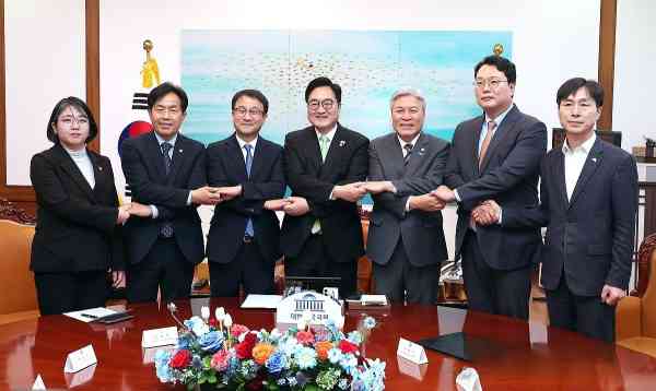 Parteivorsitzende diskutieren über Änderung des Kriegsrechts ohne PPP  