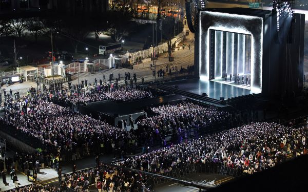 BTS kehrt nach vierjähriger Pause mit Comeback-Konzert in Seoul zurück