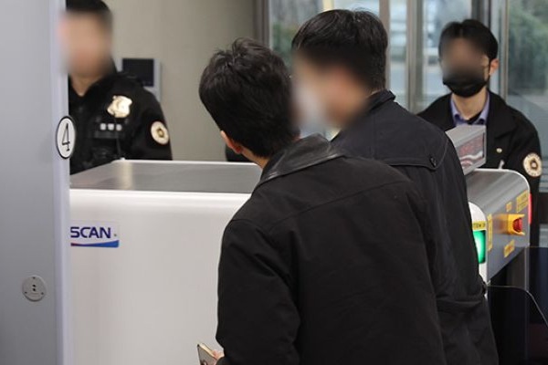 Drei Zivilisten wegen unerlaubten Drohnenflugs nach Nordkorea angeklagt