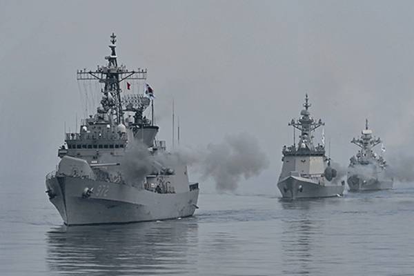 Die Marine veranstaltet Übungen zu Ehren der bei Seeschlachten mit Nordkorea getöteten Truppen