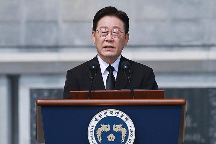 Lee ehrt gefallene Soldaten am West Sea Defense Day und überbringt eine Friedensbotschaft