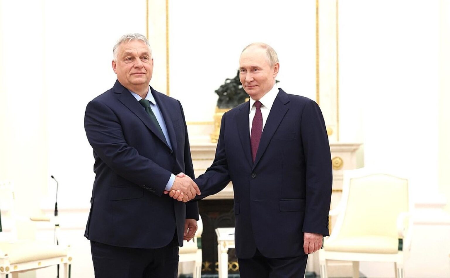 Putin lobt Orbán für seine Haltung zur Ukraine in einem Telefonat