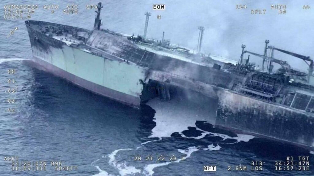 Weitere Bilder des russischen LNG-Tankers „Arctic Metagas“ veröffentlicht, nachdem er vor der Küste Maltas von unbekannten Drohnen angegriffen wurde – März 2026