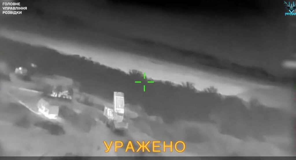 Russen haben das seltene Jenissei-Radar 98L6 aus dem S-500-System verloren, das auf die Krim gebracht wurde, um Lücken zu schließen, die durch ukrainische Drohnenangriffe entstanden sind Russen haben das seltene Jenissei-Radar 98L6 aus dem S-500-System verloren, das auf die Krim gebracht wurde, um Lücken zu schließen, die durch ukrainische Drohnenangriffe entstanden sind