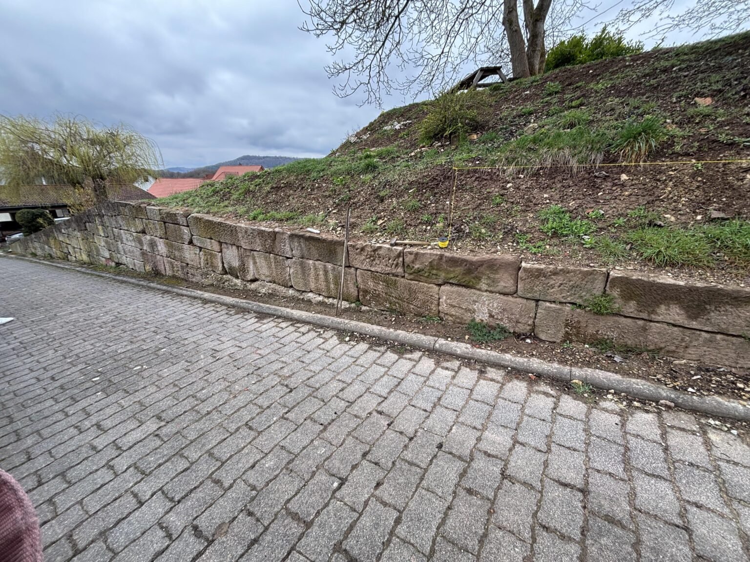 Stützmauer – Hang abfangen Stützmauer - Hang abfangen