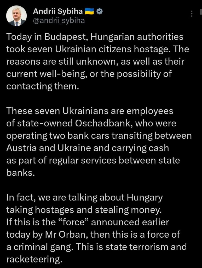Ungarn nimmt sieben ukrainische Bankangestellte als Geiseln und beschlagnahmt 40 Millionen US-Dollar, 35 Millionen Euro und 9 kg Gold, während sie über Budapest von der Ukraine nach Österreich reisen Ungarn nimmt sieben ukrainische Bankangestellte als Geiseln und beschlagnahmt 40 Millionen US-Dollar, 35 Millionen Euro und 9 kg Gold, während sie über Budapest von der Ukraine nach Österreich reisen