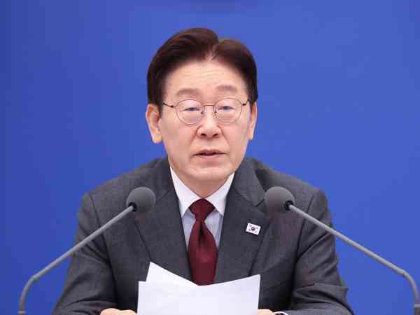 Präsident Lee fordert von den Regierungsbehörden Transparenz über die Lieferung wichtiger Materialien