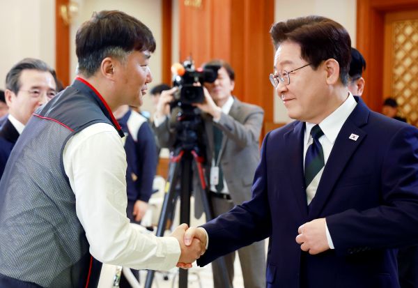 Lee fordert eine Reform des Befristungsgesetzes