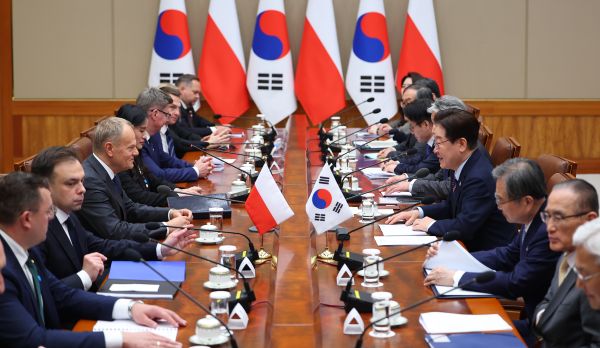 Staats- und Regierungschefs Südkoreas und Polens beginnen Gipfelgespräche in Seoul