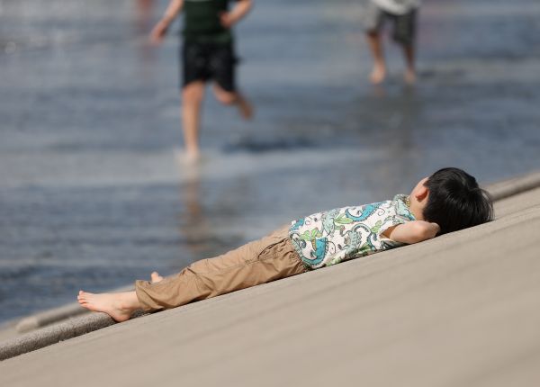 In Jeju und Teilen der Region Gyeongsang wird es am Mittwochmorgen leicht regnen
