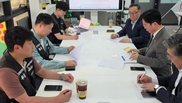 Erneutes Arbeits- und Managementtreffen bei Samsung im letzten Versuch, einen Streik zu verhindern
