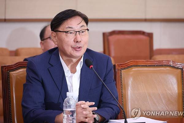 Ehemaliger Vizegouverneur von Gyeonggi wegen Meineids wegen „Lachs- und Alkoholparty“ zu vier Monaten Gefängnis verurteilt