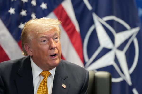 Trump sagt, er glaube, dass die Absichtserklärung mit dem Iran zur Beendigung des Krieges „vorbei“ sei.