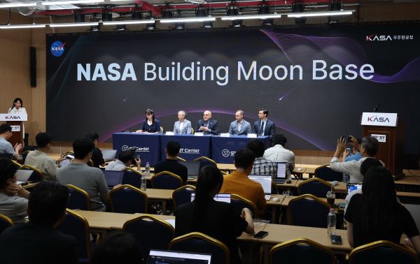 Die südkoreanische Raumfahrtbehörde und die NASA vereinbaren eine verstärkte Zusammenarbeit beim Artemis-Mondprogramm