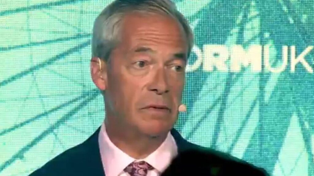 Nigel Farages Finanzen werden Gegenstand eines neuen Dokumentarfilms sein, während er Fragen über eine Spende in Höhe von 5 Millionen Pfund ausweicht