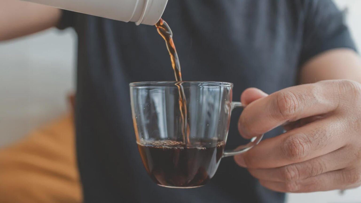 Kaffeetrinker haben weniger Fett, mehr Muskeln und überraschende Hormonunterschiede