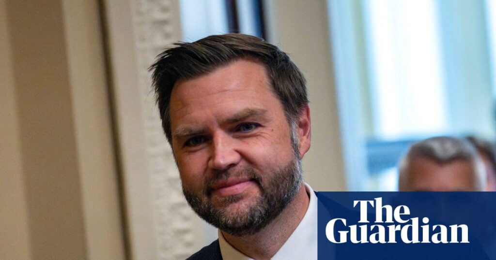 Durchgesickerte Audioaufnahmen zeigen Berichten zufolge, wie sich US-Vizepräsident JD Vance über den kanadischen Premierminister Mark Carney lustig macht, weil er versucht hat, Donald Trump während der Verhandlungen über ein Handelsabkommen „hart auszutricksen“. Durchgesickerte Audioaufnahmen zeigen Berichten zufolge, wie sich US-Vizepräsident JD Vance über den kanadischen Premierminister Mark Carney lustig macht, weil er versucht hat, Donald Trump während der Verhandlungen über ein Handelsabkommen „hart auszutricksen“.