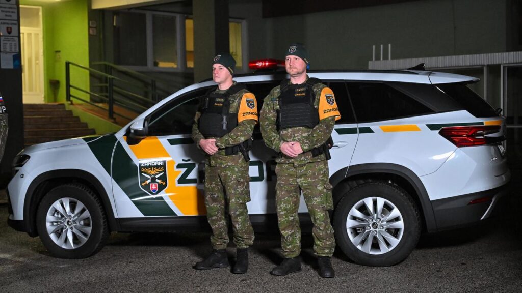 Haben Sie jemals die Gendarmen getroffen? Kennen Sie einen „Fall“, in dem sie es gelöst haben? Was genau ist ihre Aufgabe?