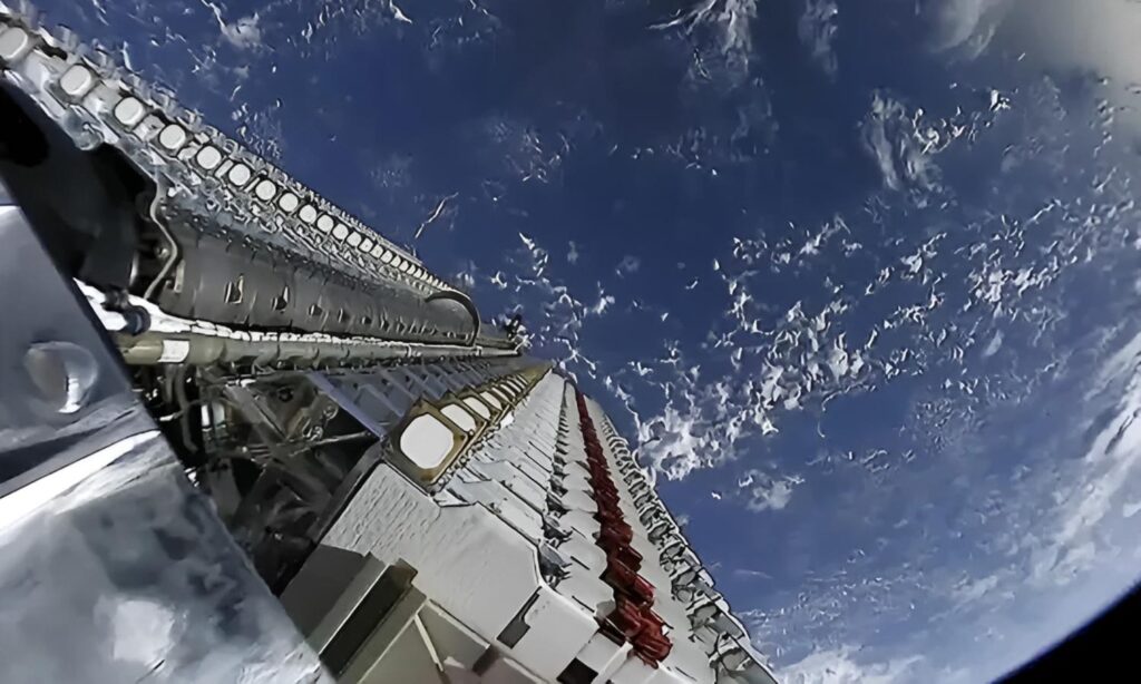 Der Signalverlust von Starlink bedroht die kritischsten Frequenzen der Radioastronomie | SpaceX-Hardware-Leckage ist bis zu 10.000-mal stärker als die kosmischen Signale, die Square Kilometre Array Low (SKA-Low) erkennen muss Der Signalverlust von Starlink bedroht die kritischsten Frequenzen der Radioastronomie | SpaceX-Hardware-Leckage ist bis zu 10.000-mal stärker als die kosmischen Signale, die Square Kilometre Array Low (SKA-Low) erkennen muss