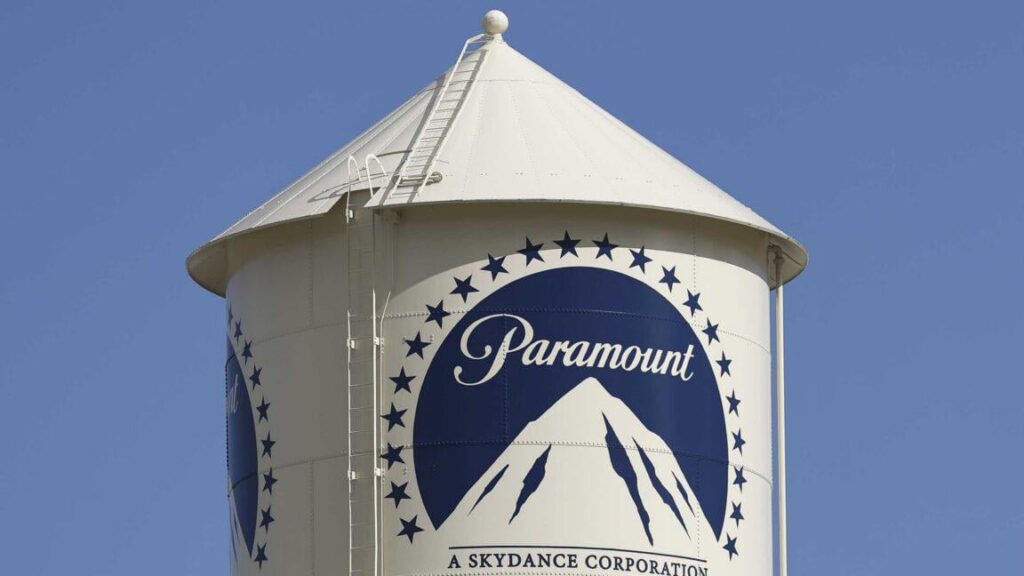 FCC lässt Paramount 49,5 % der Anteile an Saudi-Arabien, die Vereinigten Arabischen Emirate und Katar verkaufen | FCC weist Bedenken zurück, dass repressive Regierungen Einfluss auf den CBS-Eigentümer erkaufen könnten. FCC lässt Paramount 49,5 % der Anteile an Saudi-Arabien, die Vereinigten Arabischen Emirate und Katar verkaufen | FCC weist Bedenken zurück, dass repressive Regierungen Einfluss auf den CBS-Eigentümer erkaufen könnten.