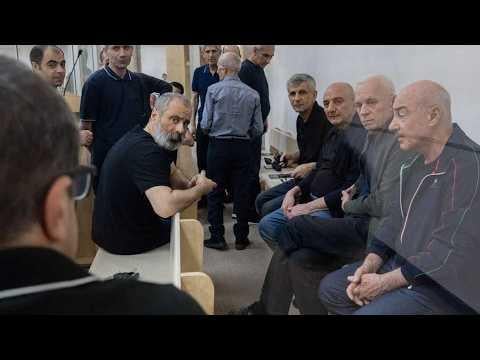 Armeniern im aserbaidschanischen Gefängnis wurden Kreuztätowierungen von der Haut verbrannt, sagt ein Anwalt