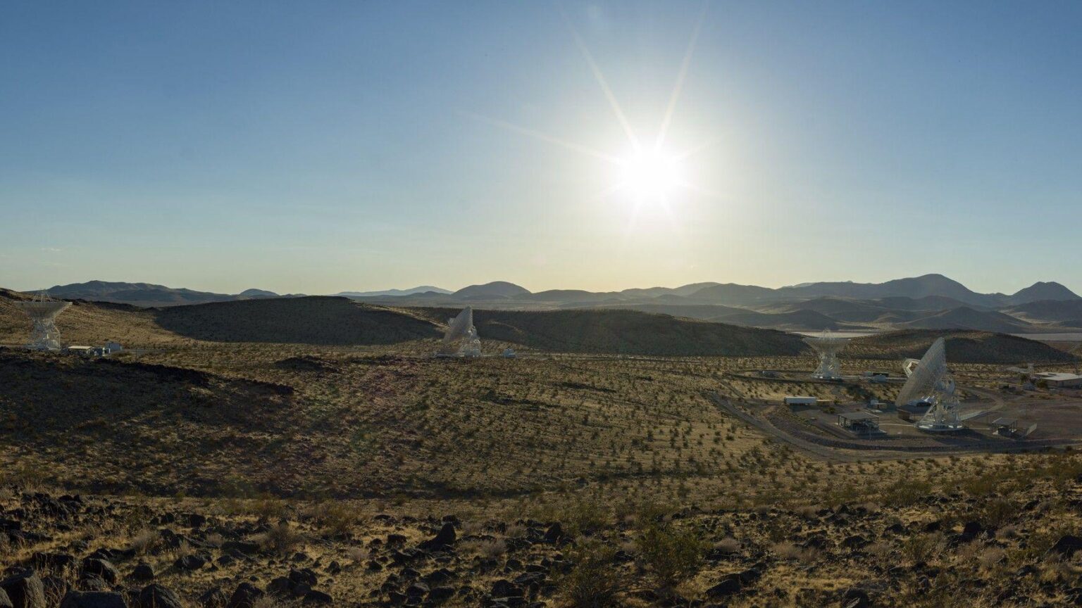 Die NASA erweitert das Deep Space Network mit einer riesigen neuen Antenne in der kalifornischen Wüste