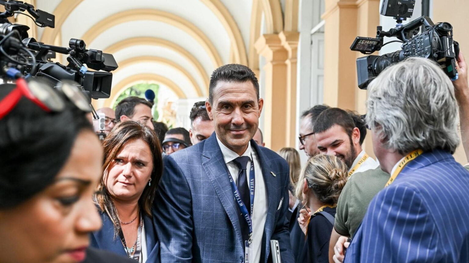 Analyse/Umfrage von Alessandra Ghisleri zu den Beweggründen und Gefühlen der Wähler von Vannaccis Partei: Identitätsthemen werden gemocht und Extremismus wird als Aufrichtigkeit wahrgenommen Analyse/Umfrage von Alessandra Ghisleri zu den Beweggründen und Gefühlen der Wähler von Vannaccis Partei: Identitätsthemen werden gemocht und Extremismus wird als Aufrichtigkeit wahrgenommen