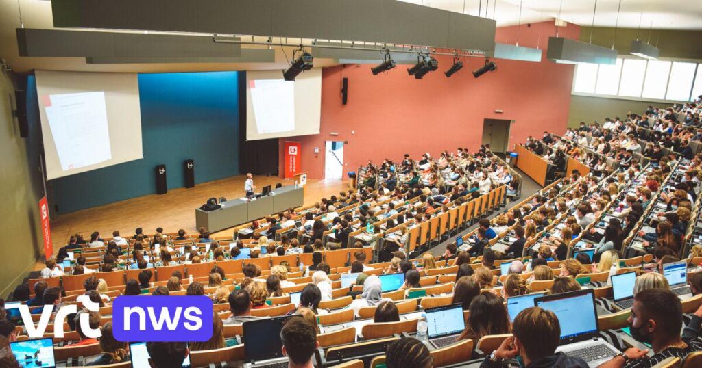 Erneut weniger Studienanfänger in Informatik an der UAantwerpen: „Junge Leute scheinen zu denken, dass KI alles selbst machen wird“ | VRT NWS-Nachrichten Erneut weniger Studienanfänger in Informatik an der UAantwerpen: „Junge Leute scheinen zu denken, dass KI alles selbst machen wird“ | VRT NWS-Nachrichten