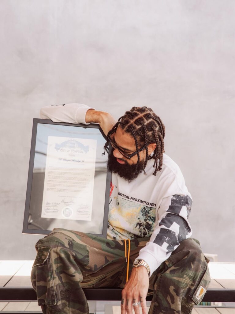 Dem Jointz wurde von der Stadt Compton als „Global Cultural Ambassador & Music Innovator“ ausgezeichnet
