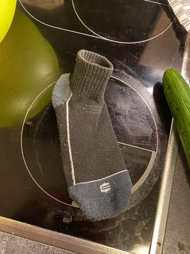 Bitte helfen Sie mir, diese Socken zu finden Bitte helfen Sie mir, diese Socken zu finden