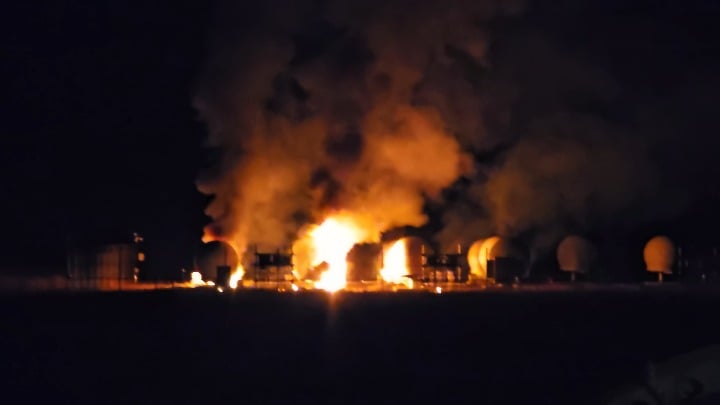 Die Antennen von SpaceX in Plana haben Feuer gefangen