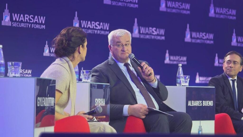 Außenminister der Ukraine: In weniger als zwei Jahren sind wir von „Sie haben keine Karten“ zu „Spielen Sie Ihre Karten nicht“ übergegangen.