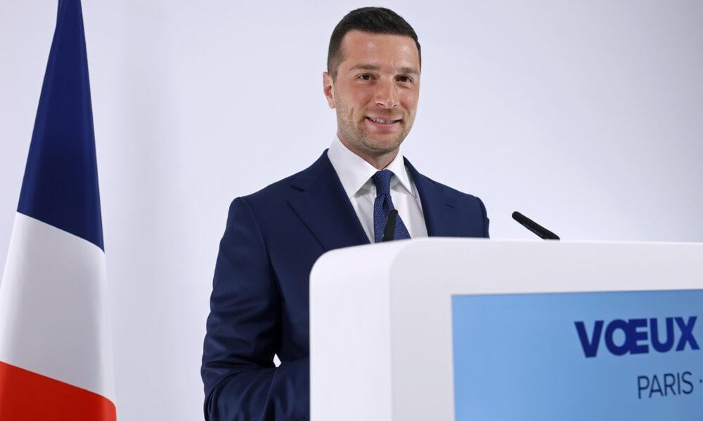 Um seine Unterstützung für Juden zu bekräftigen, wird Jordan Bardella live auf TF1 beschnitten